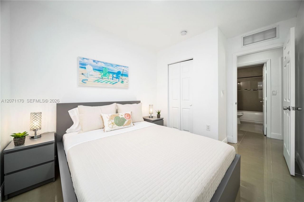 1250 NE 110th St, Unit 1250, Miami, FL 33161 Photo