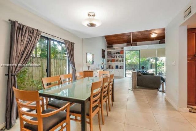 2869 W Trade Ave , Miami, FL 33133 Photo