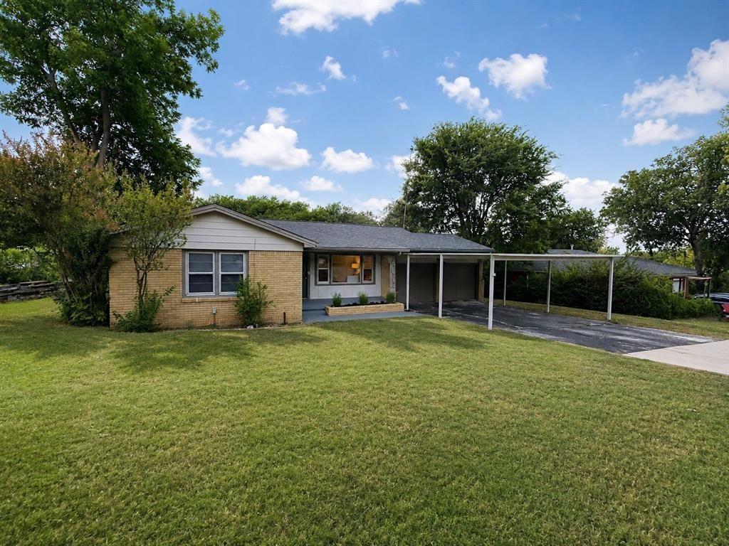 4305 Highland Lake Drive, Lake Worth, TX 76135 Main Photo