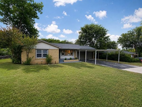 4305 Highland Lake Drive, Lake Worth, TX 76135
