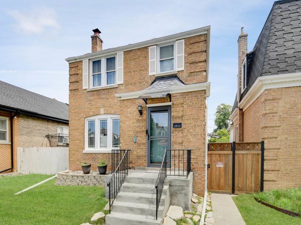 3833 Oak Park Avenue , Berwyn, IL 60402