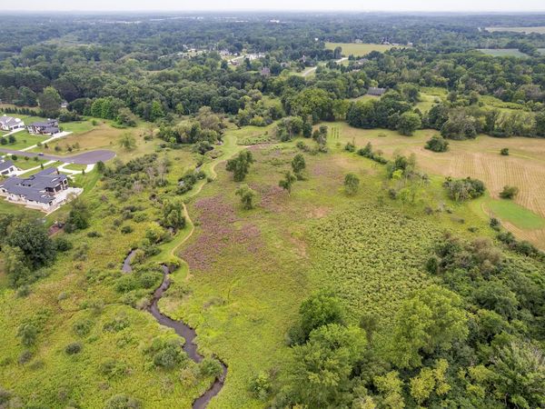 Pine Ridge Court, Ann Arbor, MI 48103