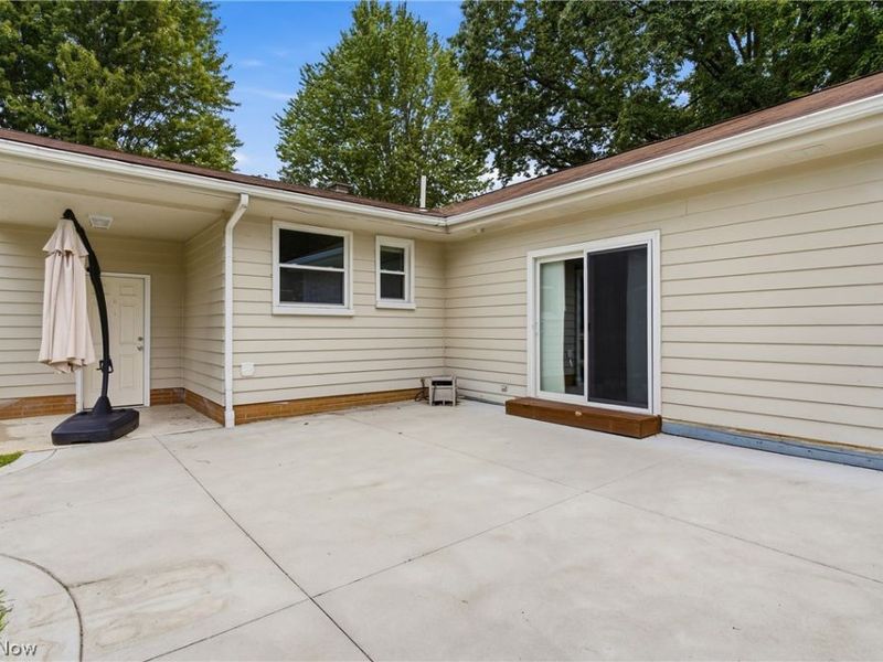 4828 Echoglenn Street NW, North Canton, OH 44720 Photo 35