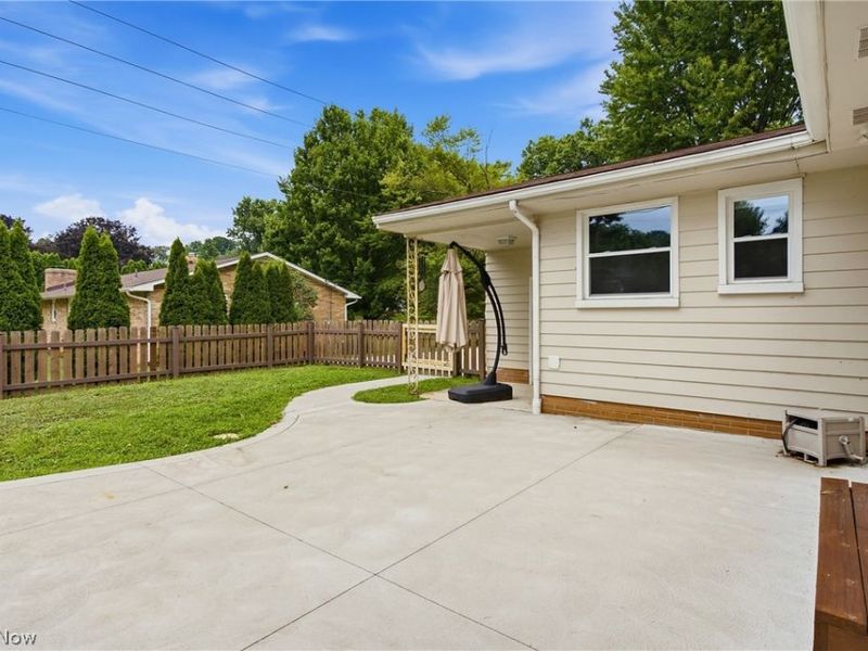4828 Echoglenn Street NW, North Canton, OH 44720 Photo 36