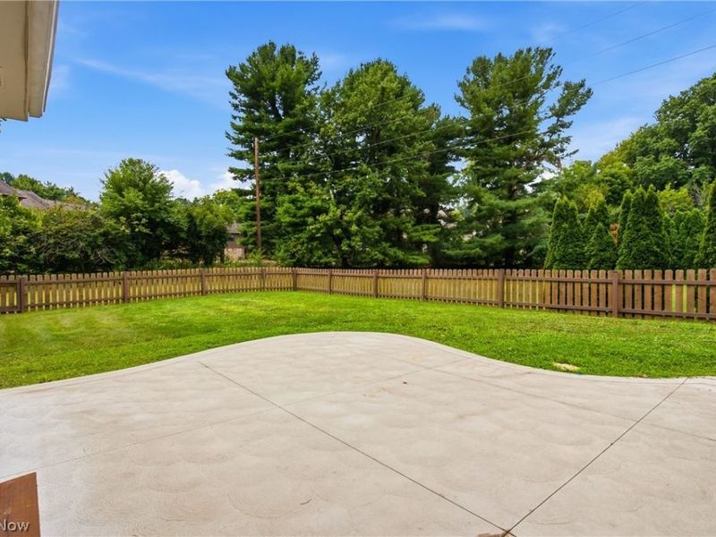 4828 Echoglenn Street NW, North Canton, OH 44720 Photo 37
