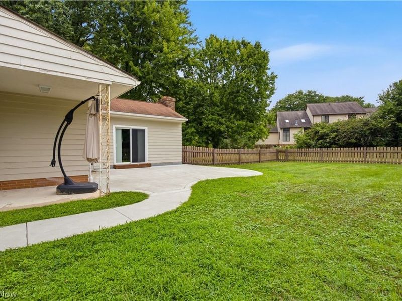 4828 Echoglenn Street NW, North Canton, OH 44720 Photo 38