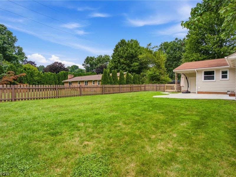 4828 Echoglenn Street NW, North Canton, OH 44720 Photo 40