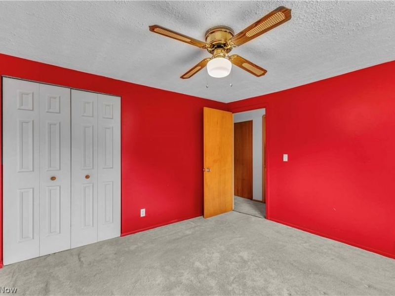 6051 Glenway Drive, Unit Q, Brook Park, OH 44142 Photo 12
