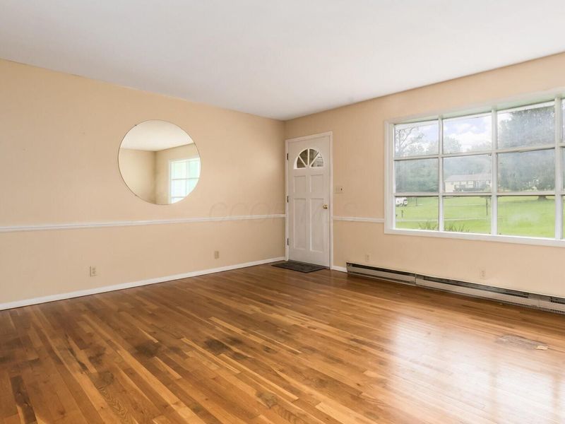 300 Eastlawn Circle , Zanesville, OH 43701 Photo 5