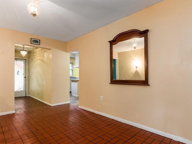 300 Eastlawn Circle , Zanesville, OH 43701 Photo 7