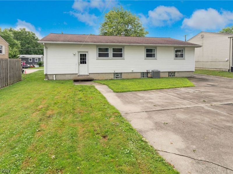 168 Georgetown Place, Youngstown, OH 44515 Photo 7