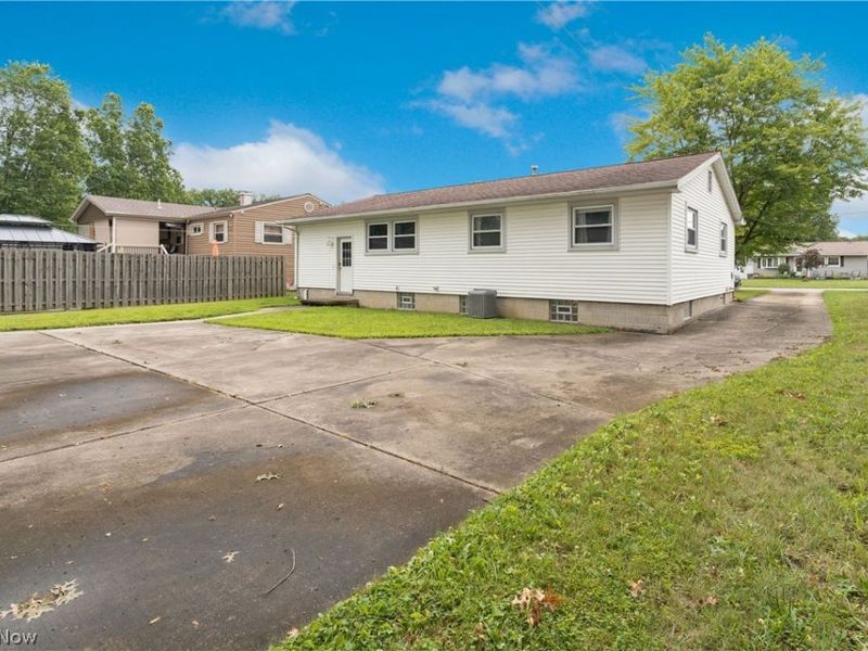 168 Georgetown Place, Youngstown, OH 44515 Photo 8