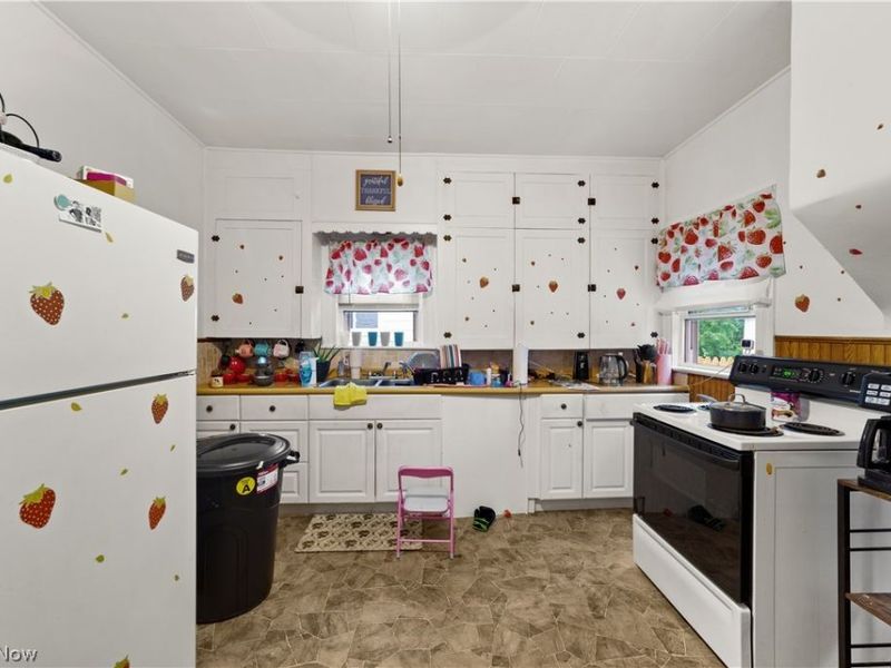206 W 29th Street, Lorain, OH 44055 Photo 3