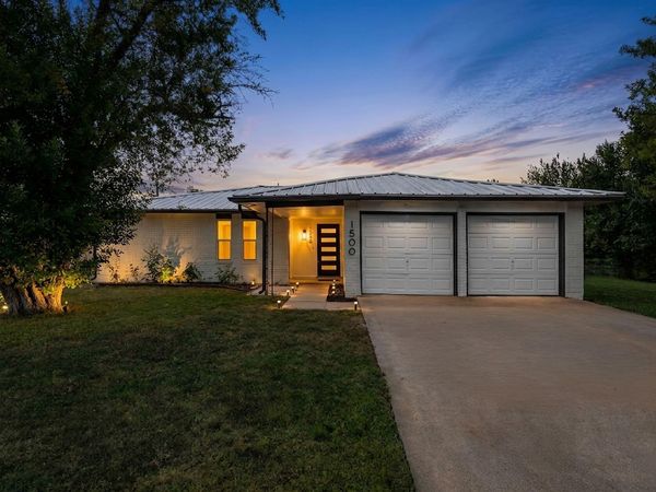 1500 Wildflower DR, Round Rock, TX 78664