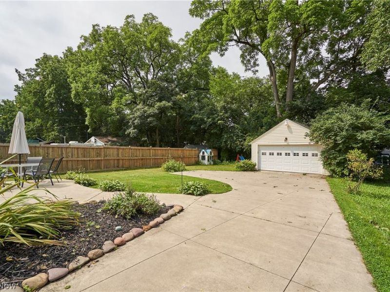 156 Melbourne Avenue, Akron, OH 44313 Photo 22