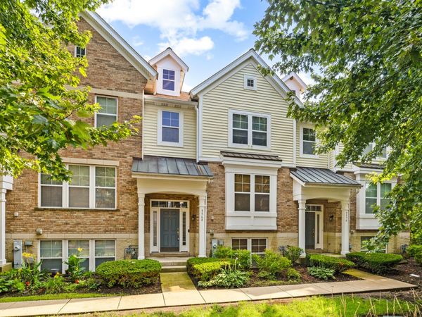5568 Cambridge Way , Hanover Park, IL 60133
