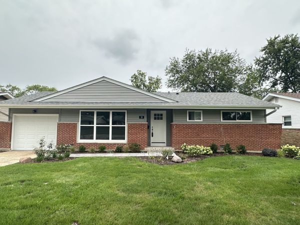 38 Evergreen Street , Elk Grove Village, IL 60007