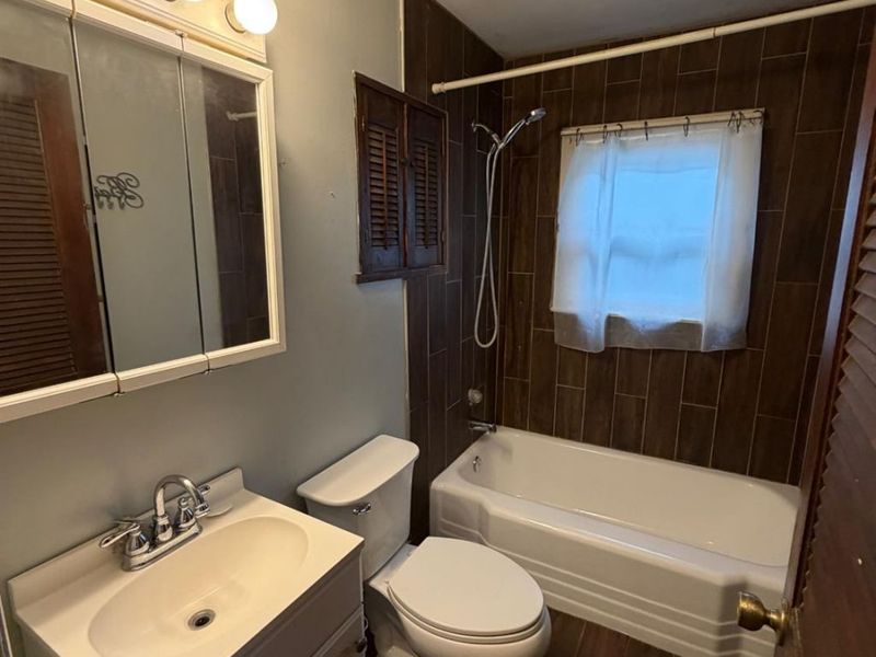 24 Hudson Avenue, Franklin, OH 45005 Photo 7