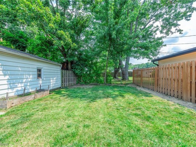 410 Hazel Drive, Berea, OH 44017 Photo 35