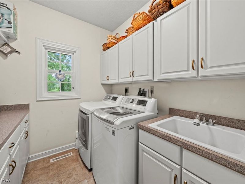 9240 Chamberlin Road, Twinsburg, OH 44087 Photo 20