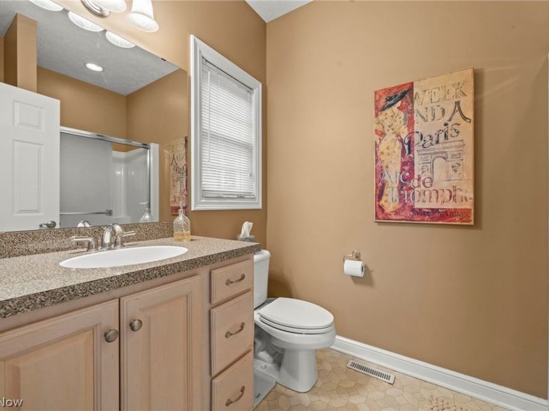 9240 Chamberlin Road, Twinsburg, OH 44087 Photo 28