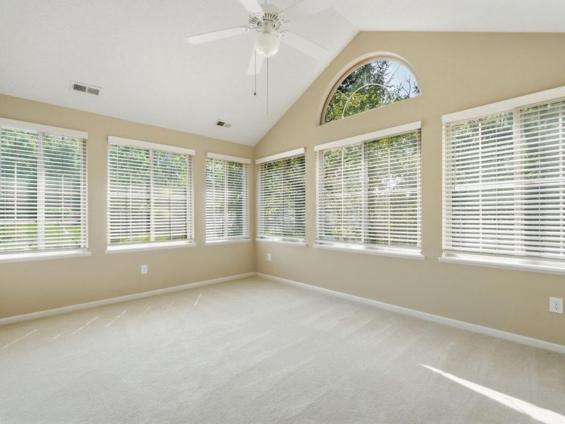 557 Ruttington Lane , Westerville, OH 43082 Photo 18