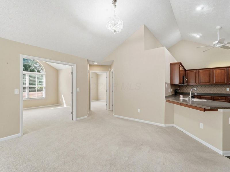 557 Ruttington Lane , Westerville, OH 43082 Photo 21