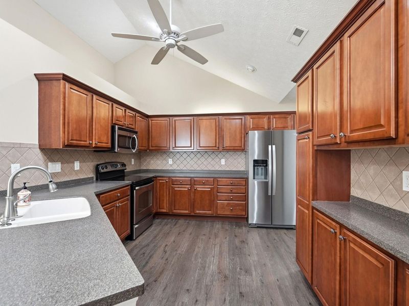557 Ruttington Lane , Westerville, OH 43082 Photo 26