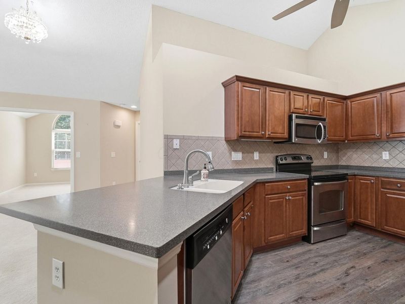 557 Ruttington Lane , Westerville, OH 43082 Photo 27