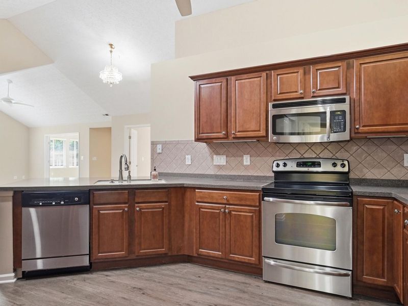 557 Ruttington Lane , Westerville, OH 43082 Photo 29