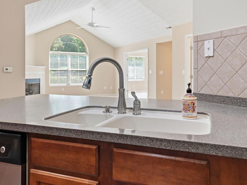 557 Ruttington Lane , Westerville, OH 43082 Photo 30