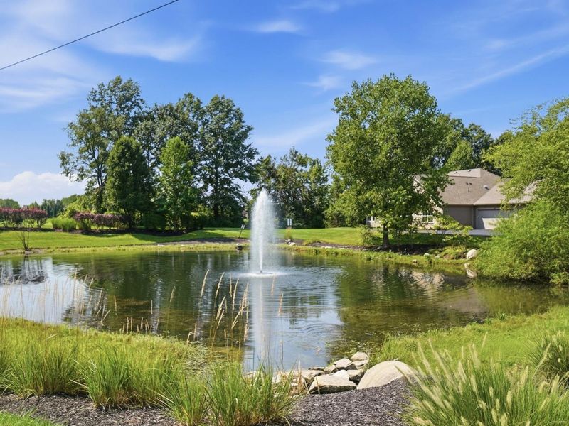 557 Ruttington Lane , Westerville, OH 43082 Photo 4