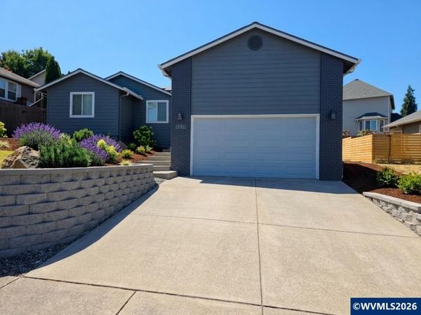 5219 Nightcap St SE, Salem, OR 97306