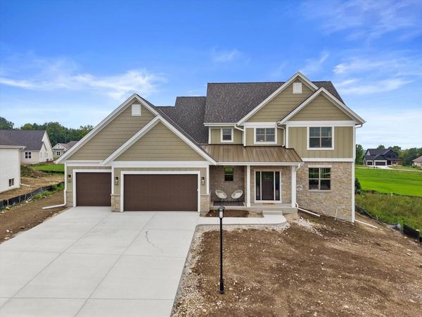 N66W21349 Sweet Clover LANE, Menomonee Falls, WI 53051