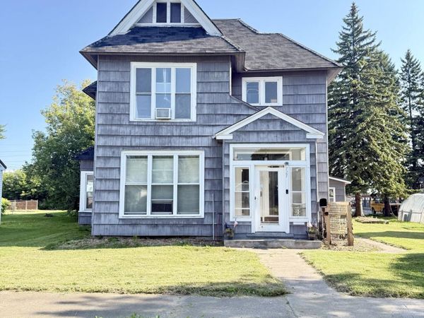 727 Maple ST, Sault Ste Marie, MI 49783