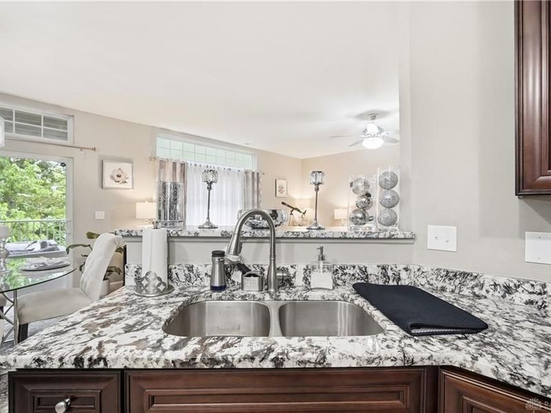 7464 Bridge Point Drive, Unit 14-203, Cincinnati, OH 45248 Photo 16