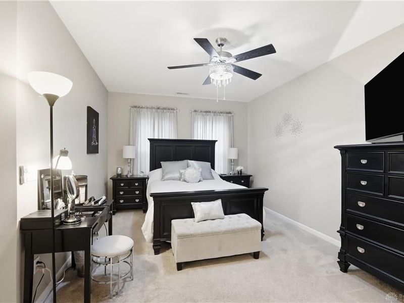 7464 Bridge Point Drive, Unit 14-203, Cincinnati, OH 45248 Photo 22