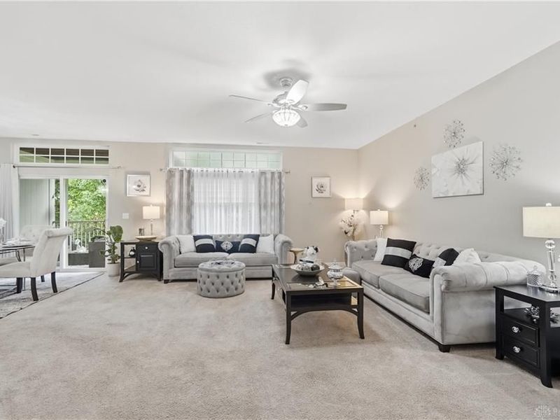 7464 Bridge Point Drive, Unit 14-203, Cincinnati, OH 45248 Photo 6