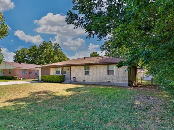 1634 Old Denton Road, Gainesville, TX 76240