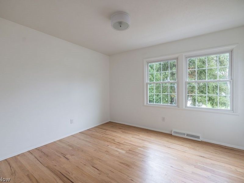 2445 Olentangy Drive, Akron, OH 44333 Photo 30
