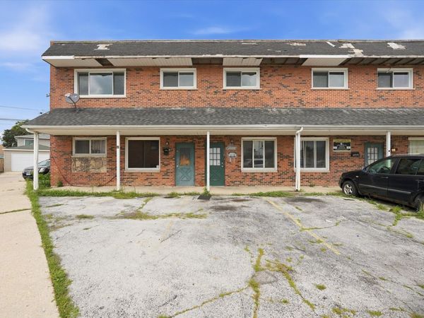 3926 W Columbus Avenue , Unit 3926, Chicago, IL 60652