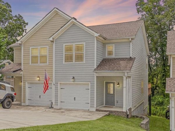 715 Ladd Avenue , Chattanooga, TN 37405