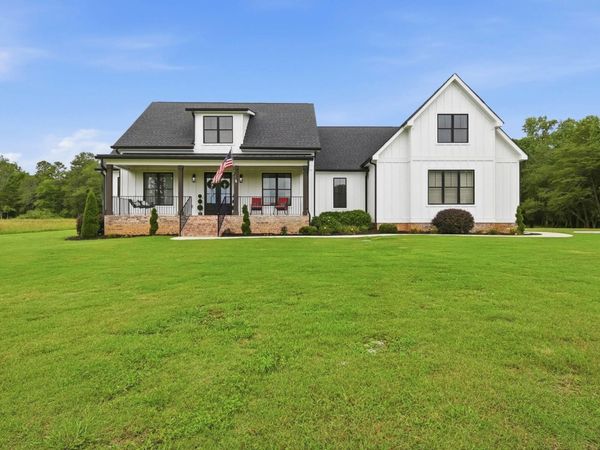 6979 Mouse Creek Road NW, Cleveland, TN 37312