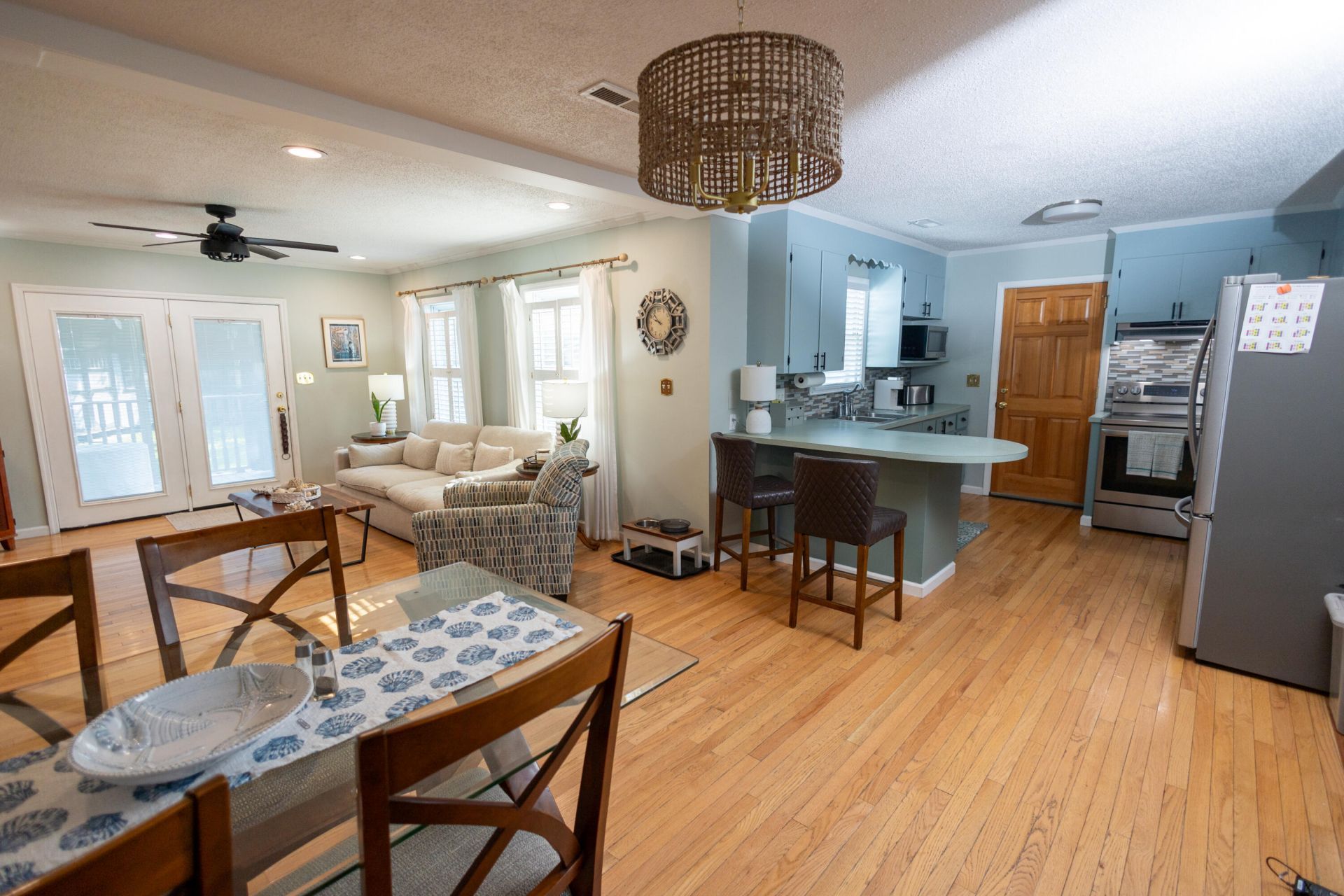 2050 Piper Drive Photo 4