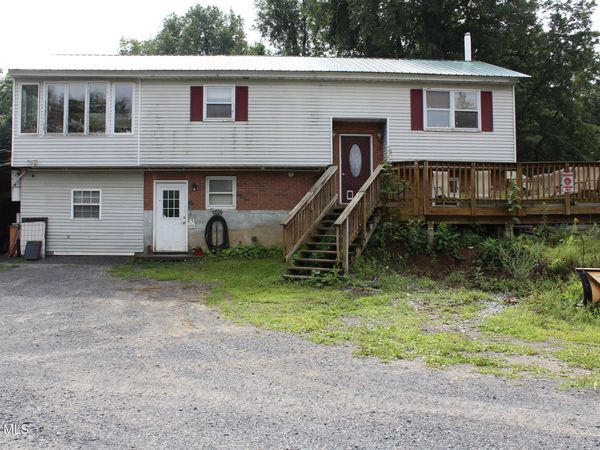 457 N Creek Road, Greenfield, NY 12833