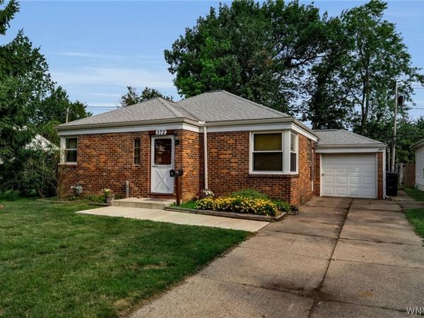 372 Woodland Drive, Buffalo, NY 14223