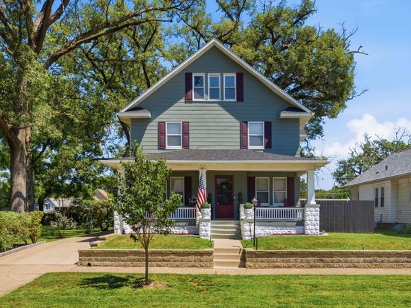 1022 24th Street , Moline, IL 61265