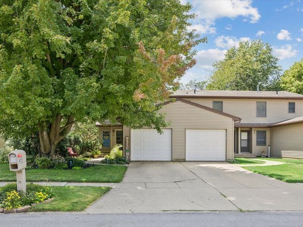 825 Brookview Drive , De Witt, IA 52742