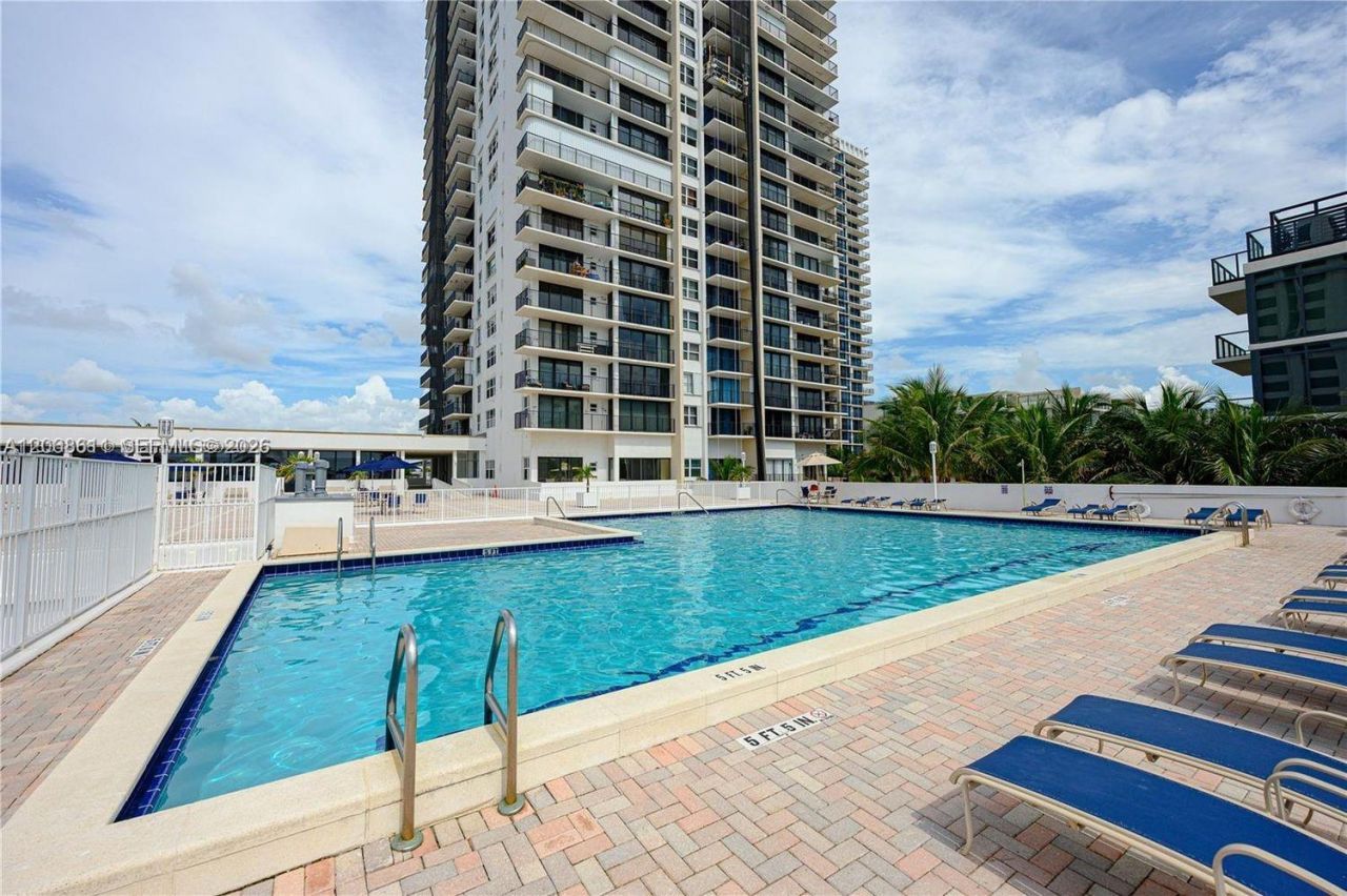 2201 S Ocean Dr, Unit 2202, Hollywood, FL 33019 Photo