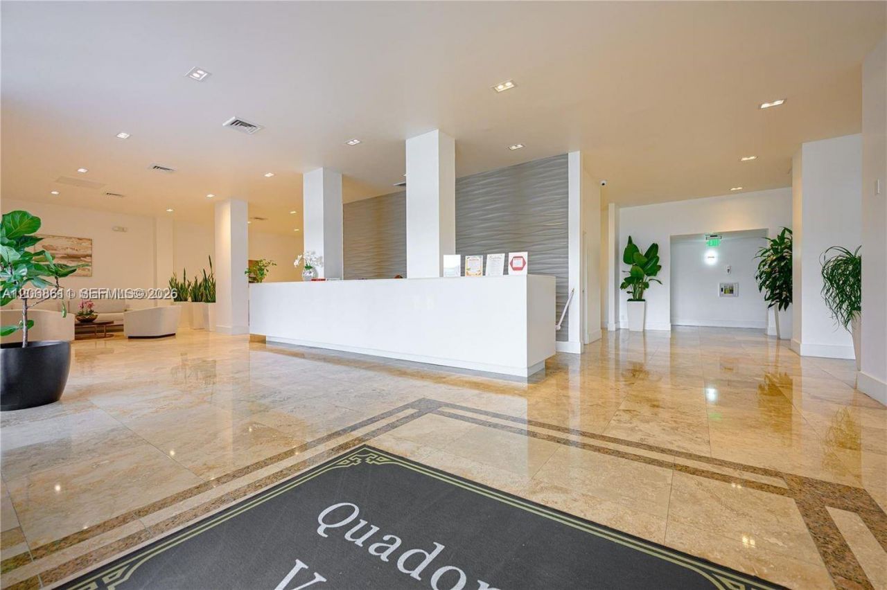 2201 S Ocean Dr, Unit 2202, Hollywood, FL 33019 Photo